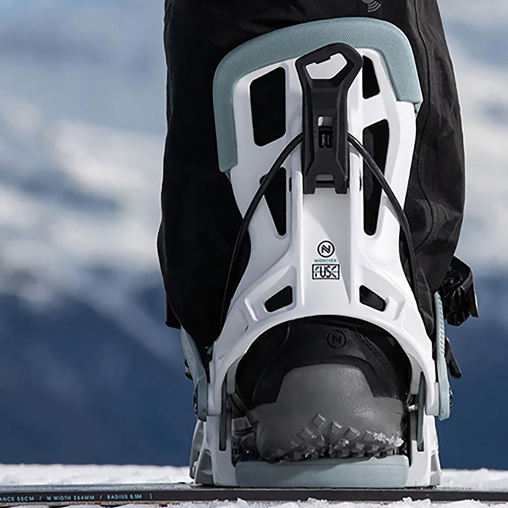 Flow Fuse White 25/26